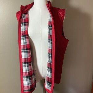 Basic Editions flannel lined Quilted Crimson Vest